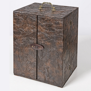 Коробка для антиквариата из тёмно коричневой термокожи