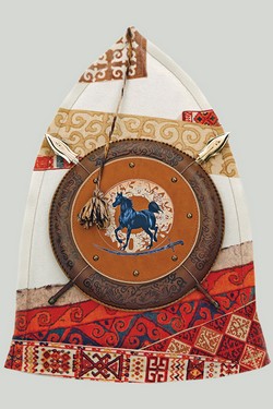 Щит оберег с изображением арабского скакуна и сабли